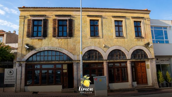 limon-pansiyon-apart-burhaniye-kuva-yi-milliye-kultur-muzesi-gezi-rehberi-1